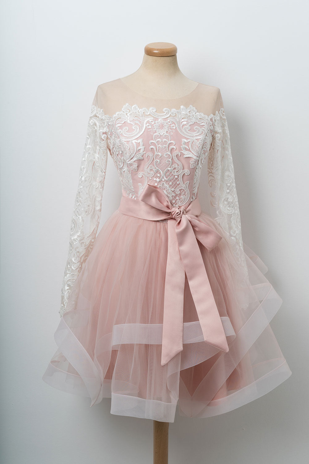 Pink Homecoming Dress Round Neck Tulle Lace Short Party Cocktail Dress