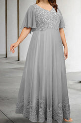 Plus Size V-Neck A-Line Princess Floor-Length Mother of the Bride Dress with Appliques and Half Sleeves