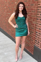 Pretty Homecoming Dress Bodycon Shoulder straps Corset with Delicate Appliques Short Party Cocktail Dress