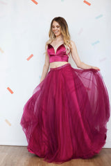 Red Prom Dress V Neck Two Piece Long Tulle Formal Evening Dress
