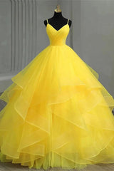 Simple Ball Gown V Neck Spaghetti Straps Tiered Yellow Tulle Quinceanera Dress For Sweet 16