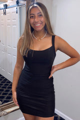 Simple Black Homecoming Dresses Lace-Up Back Tight Cocktail Dresses