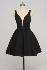 Simple Homecoming Dress V Neck Black Short Party Cocktail Dress