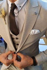 Single-Breasted One-Button Tailored Fit Men's 3-Piece Formal Wedding Suit