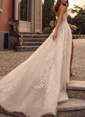 Sleeveless Lace Wedding Dress With Appliques Lace