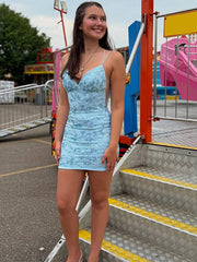 Dressystars Spaghetti Straps V-Neck Appliques Tight Homecoming Dress