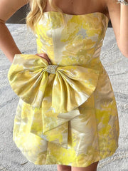 Dressystars Strapless Floral Printed A Line Short Homecoming Dress with Bow