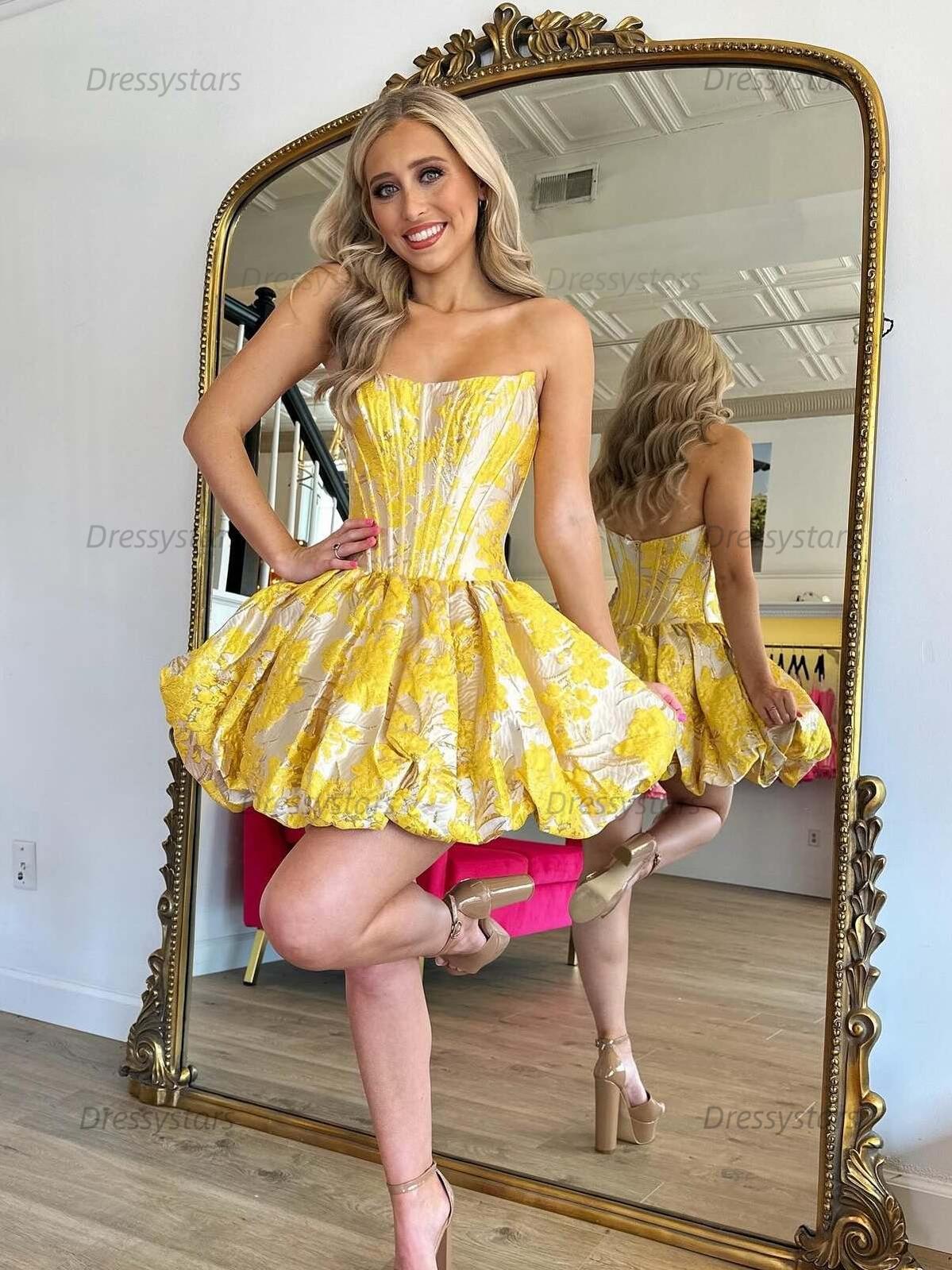Dressystars Strapless Satin Corset Floral Print Short Homecoming Dress