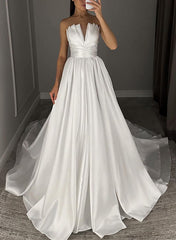 Strapless Sleeveless Satin Wedding Dress With Ruffle