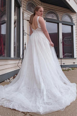 Stunning A-Line Tulle White Long Plus Size Wedding Dress with Beading