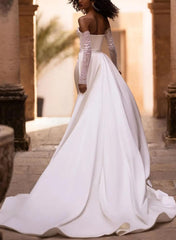 Sweetheart Elegant Lace Long Sleeves Bridal Gowns