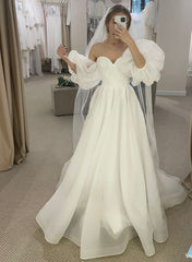 Sweetheart Organza Wedding Dress Princess Style