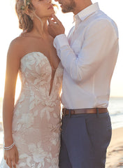 Sweetheart Sleeveless Sweep Train Lace Mermaid Wedding Dress