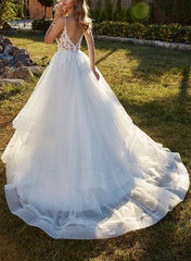 Sweetheart Sleeveless Sweep Train Tulle Wedding Dress With Lace