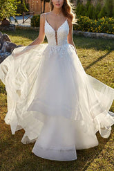 Sweetheart Sleeveless Sweep Train Tulle Wedding Dress With Lace