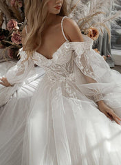Sweetheart Tulle Lace Sweep Train Wedding Dress With Lace