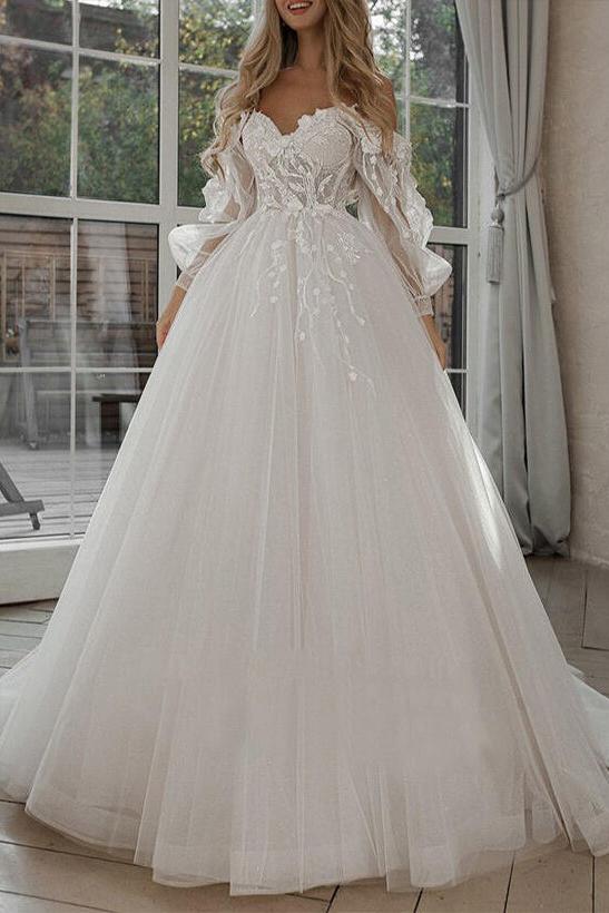 Sweetheart Tulle Lace Sweep Train Wedding Dress With Lace