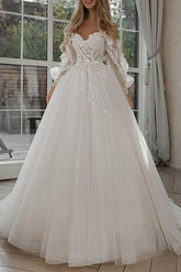 Sweetheart Tulle Lace Sweep Train Wedding Dress With Lace