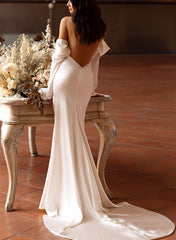 Trumpet Mermaid Long Sleeves Sweep Train Satin Wedding Dress