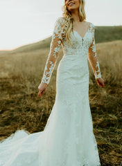 Trumpet/Mermaid V neck Long Sleeves Tulle Lace Sweep Train Wedding Dress With Appliques Lace