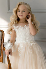 Tulle Cap Sleeve Princess Flower Girl Dress with Lace Appliques
