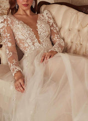 V Neck Long Sleeves Court Train Lace/Tulle Wedding Dress