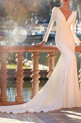 V Neck Long Sleeves Trumpet Mermaid Lace Wedding Dress