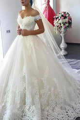 Vintage Ball Gown Wedding Dress Off The Shoulder Short Sleeves Tulle Lace Court Train