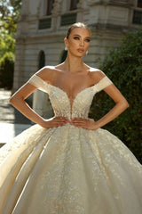 White Wedding Dress Off The Shoulder Sleeveless Sequined Ball Gown Tulle Bridal Gown With Appliques