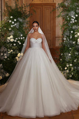 White Wedding Dress Sweetheart Ball Gown Illusion Sleeveless Sweep Train Tulle Bridal Gown With Rhinestones