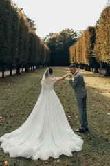 White Wedding Dress Sweetheart Spaghetti Strap Off The Shoulder Sleeveless Lace Ball Gown Long Tulle Bridal Gown With Appliques