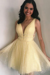 Yellow Homecoming Dress V Neck Tulle Beaded Short Party Cocktail Dress
