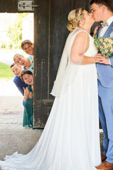 Dressystars Plus Size Beach Wedding Dress V Neck Chiffon Sleeveless A Line Bridal Gown