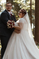 Dressystars Plus Size Wedding Dress V Neck Sparkly Cap Sleeve A Line Bridal Gown