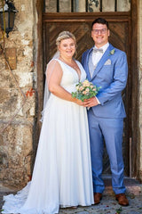 Dressystars Plus Size Beach Wedding Dress V Neck Chiffon Sleeveless A Line Bridal Gown