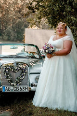 Dressystars Plus Size Beach Wedding Dress V Neck Cap Sleeve A Line Bridal Gown with Lace