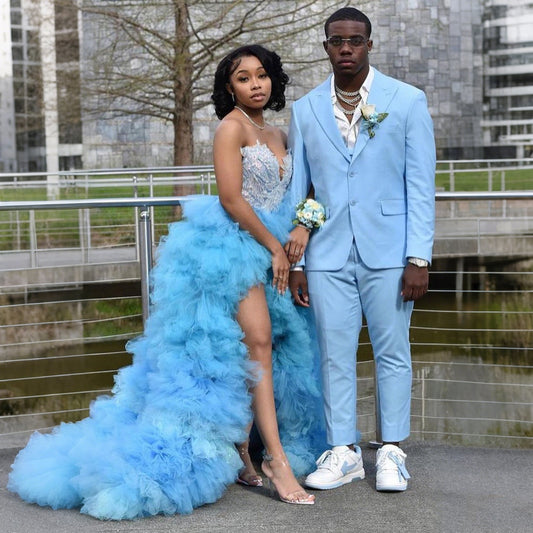 How to Get the Perfect Couples Outfits for a Memorable Prom Night