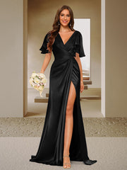 Trumpet/Mermaid V-Neck Short Sleeves Ruched Bridesmaid Dresses with Split Side & Ruffles Black