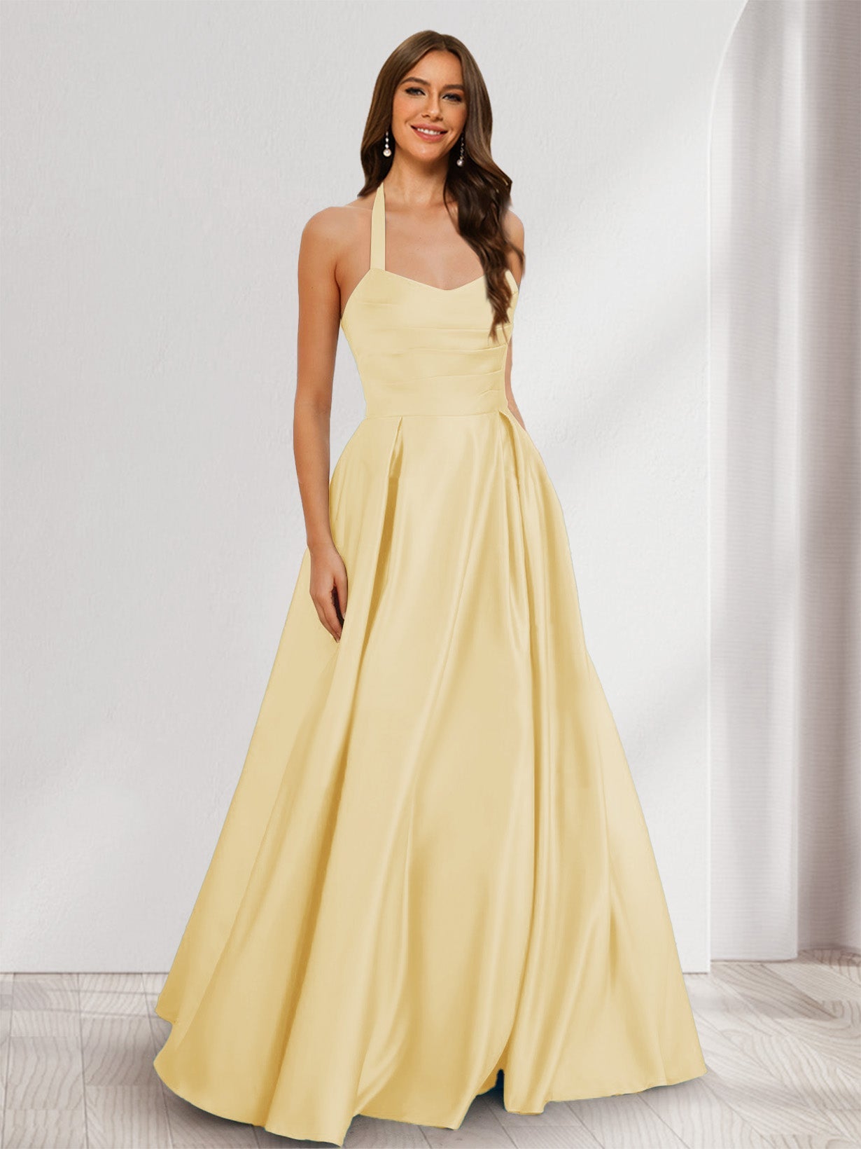 A-Line/Princess Halter Sleeveless Ruched Bridesmaid Dresses Champagne