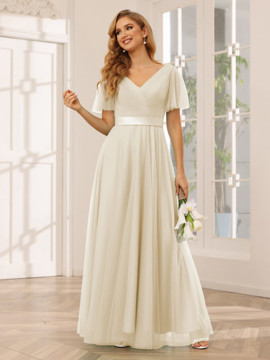 A-Line/Princess Tulle Long Bridesmaid Dresses with Sleeves Champagne