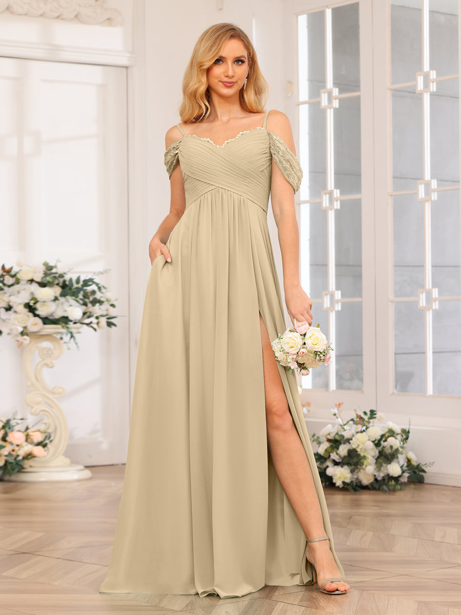 A-Line/Princess Spaghetti Straps Long Wedding Party Dresses with Split Side & Pockets Champagne