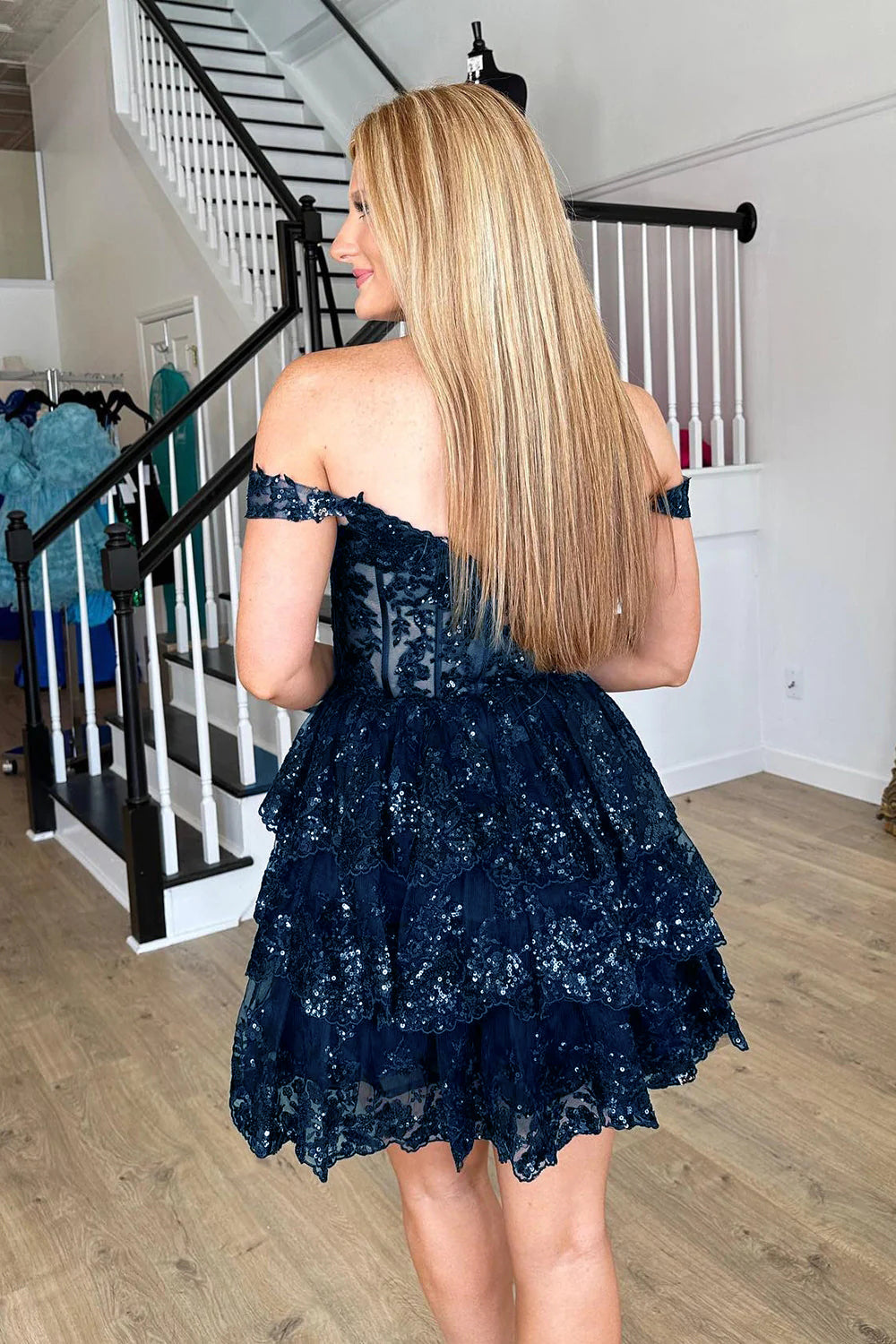 A-Line Black Homecoming Dresses Tiered Short Cocktail Dresses with Lace