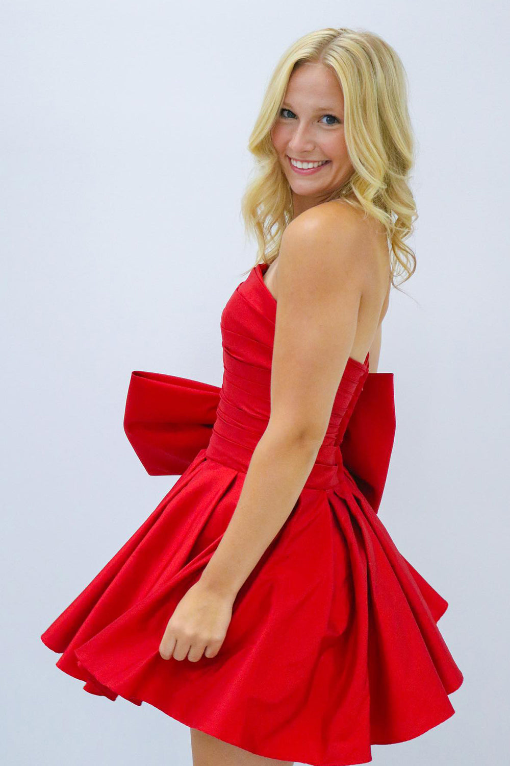A-Line Green Homecoming Dresses Strapless Satin Short Cocktail Dresses with Bowknot
