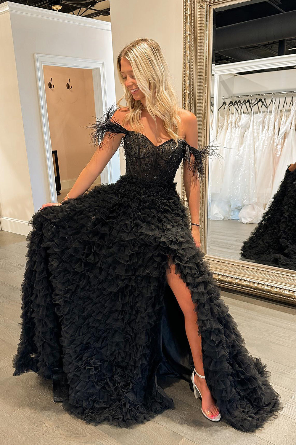 A Line Prom Dress Sweetheart Collar Tiered Tulle Long Elegant Evening Dress with Split