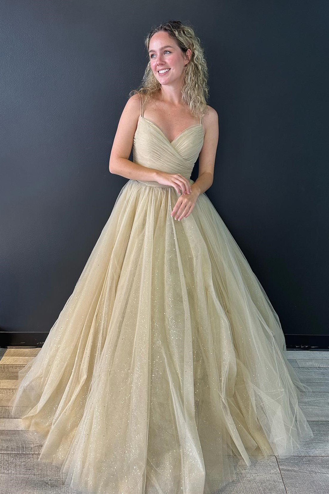 A Line Prom Dress V Neck Glitter Tulle Evening Dress with Lace up Back