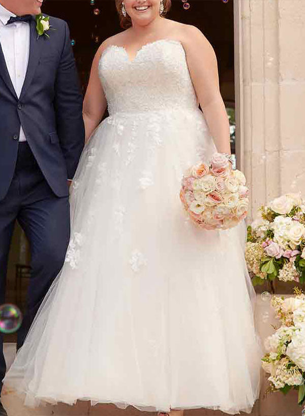 A Line Strapless Sleeveless Tulle Lace Court Train Wedding Dress With Appliques Lace