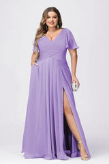 A Line/Princess V-Neck Short Sleeves Plus Size Bridesmaid Dresses with Split Side