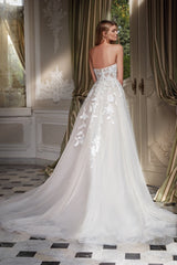 Dressystars A Line Wedding Dress Sweetheart Floor Length Bridal Gown with Lace Appliques