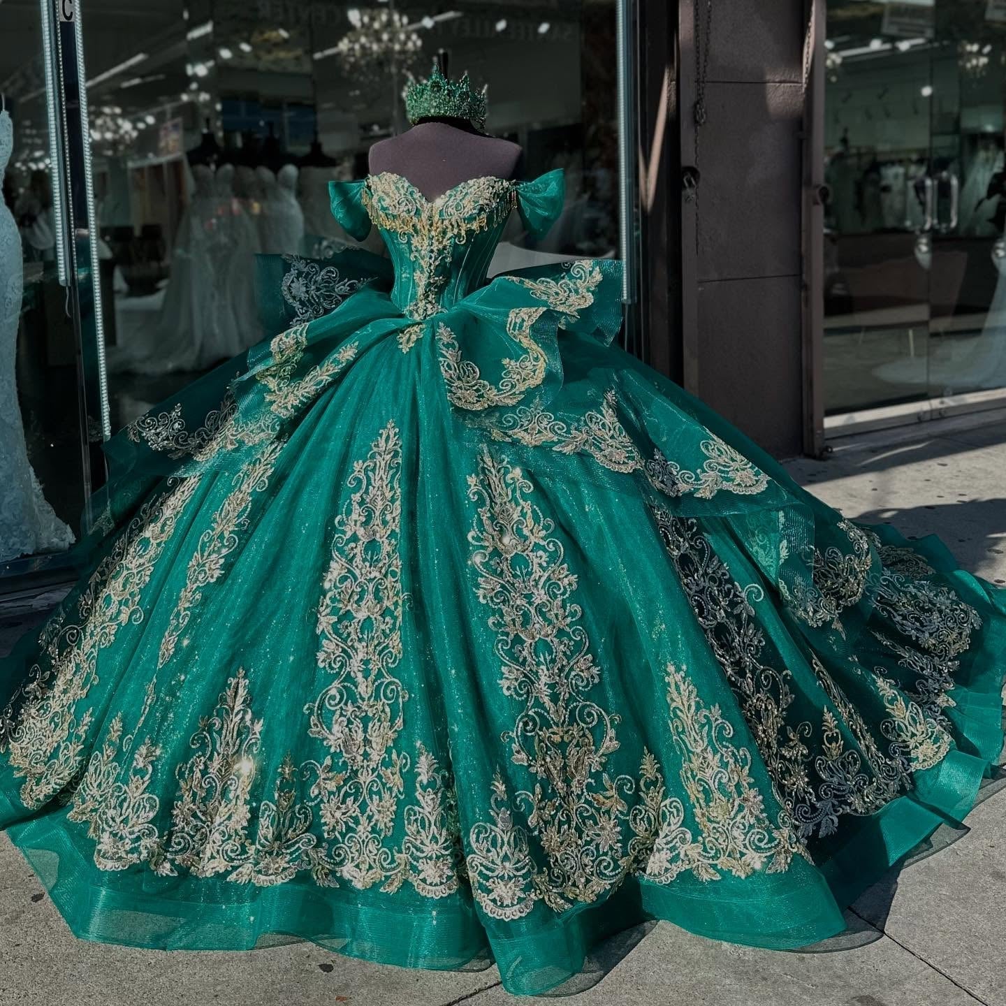 Dressystars Ball Gown Off Shoulder Sleeveless Beaded Gold Appliques Lace Up  Detachable Dress Sparkly Dark Green Tulle Quinceanera Dress Formal Evening  Gown For Sweet 16