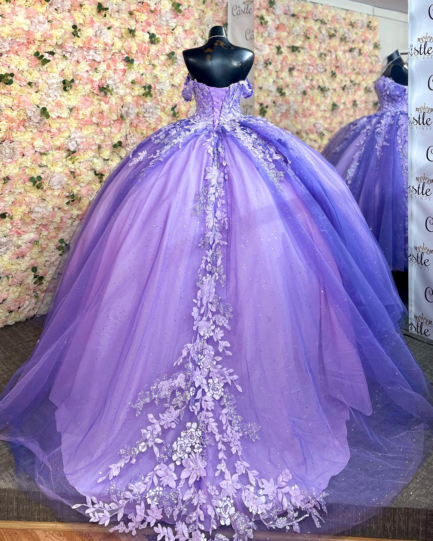 Ball Gown Off Shoulder Sleeveless Sequins Appliques Lace Up Sparkly Purple Tulle Quinceanera Dress Birthday Party Dress For Sweet 16